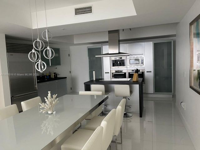 Apartment for rent  Unit #1804 - photo 6201059