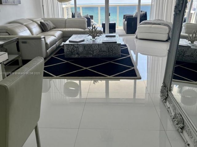 Apartment for rent  Unit #1804 - photo 6201070