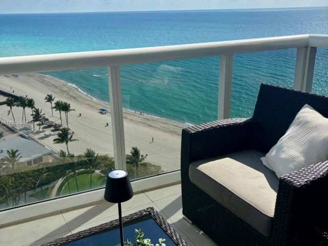 Apartment for rent  Unit #1804 - photo 6201071