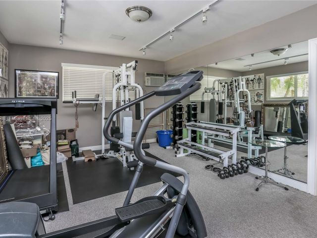 Home for rent at 1108 Washington St - photo 6201253