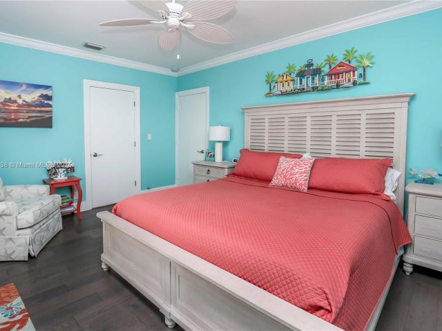 Home for rent at 1108 Washington St - photo 6201257