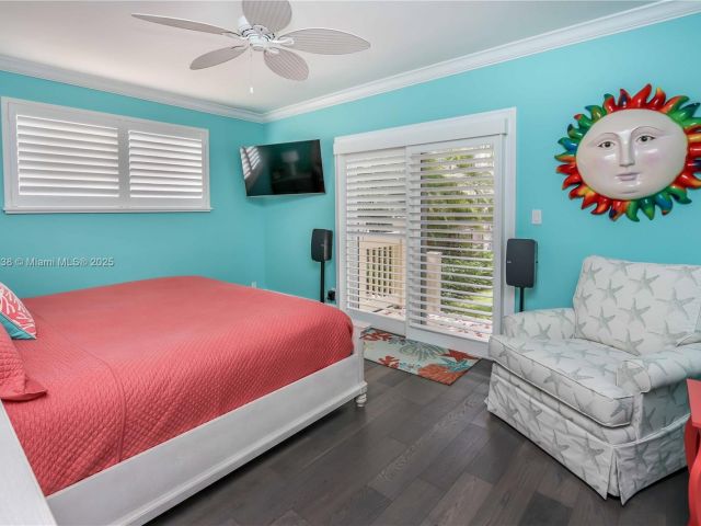 Home for rent at 1108 Washington St - photo 6201258