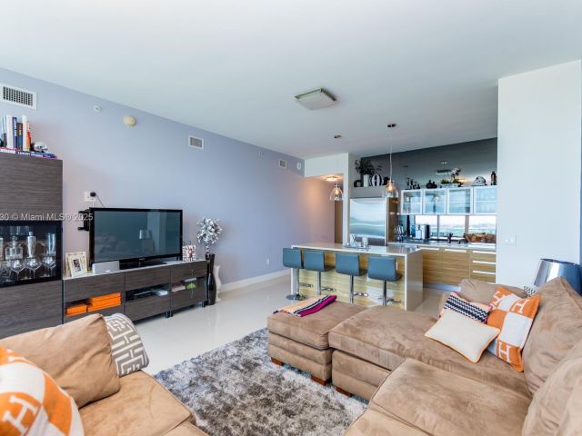 Apartment for sale  Unit #2005 - photo 6208389