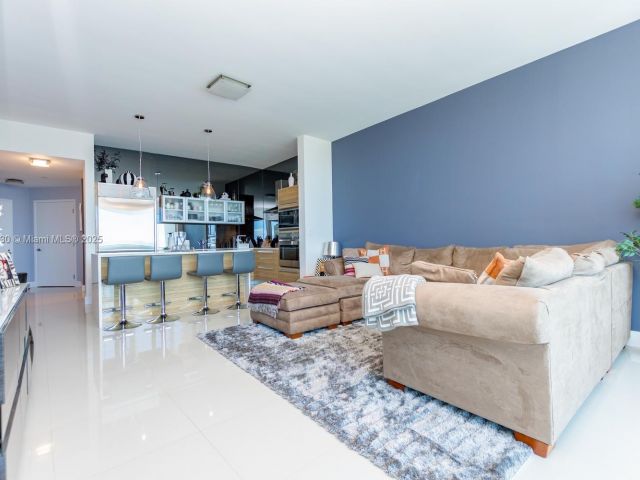 Apartment for sale  Unit #2005 - photo 6208390