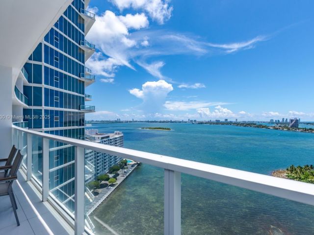 Apartment for sale  Unit #2005 - photo 6208392