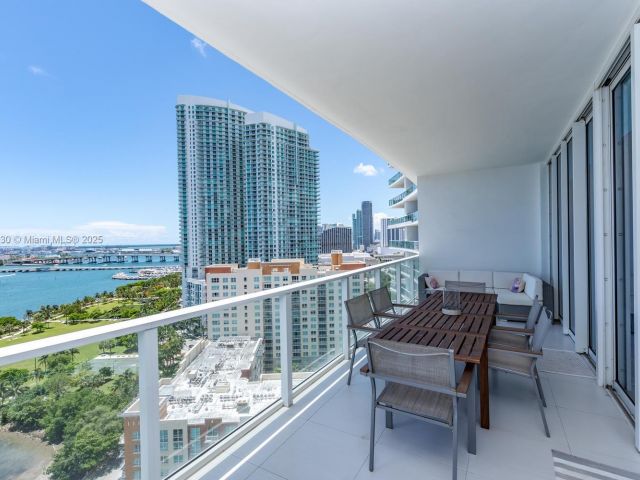 Apartment for sale  Unit #2005 - photo 6208393