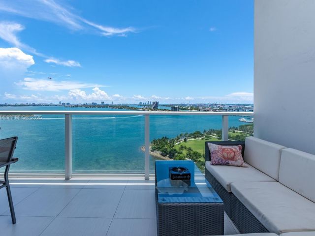 Apartment for sale  Unit #2005 - photo 6208395