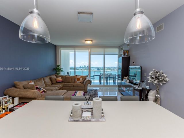 Apartment for sale  Unit #2005 - photo 6208399