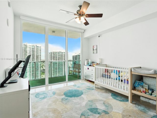 Apartment for sale  Unit #4021 - photo 6203755