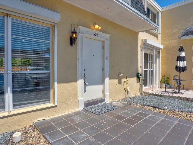 Home for sale at 933 NE 24th Ave 169 - photo 6201925