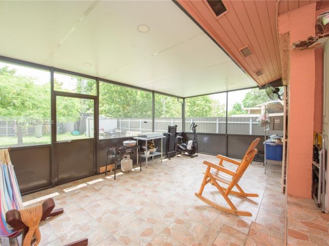 Home for sale at 916 NW 3rd Ave - photo 6208284