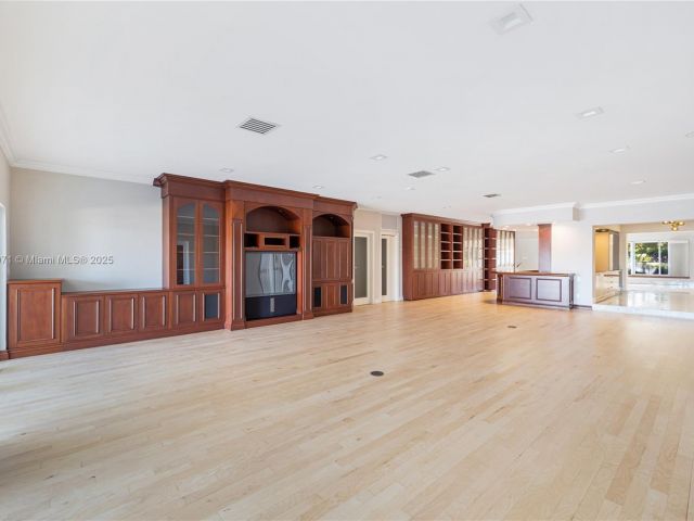 Home for sale at 1375 N Biscayne Point Rd - photo 6201893