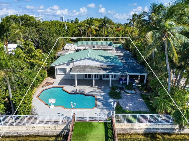 Home for sale at 1375 N Biscayne Point Rd - photo 6201900
