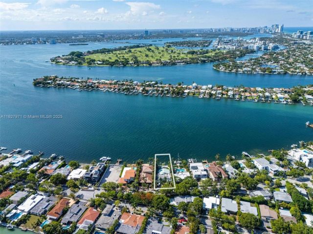 Home for sale at 1375 N Biscayne Point Rd - photo 6201902