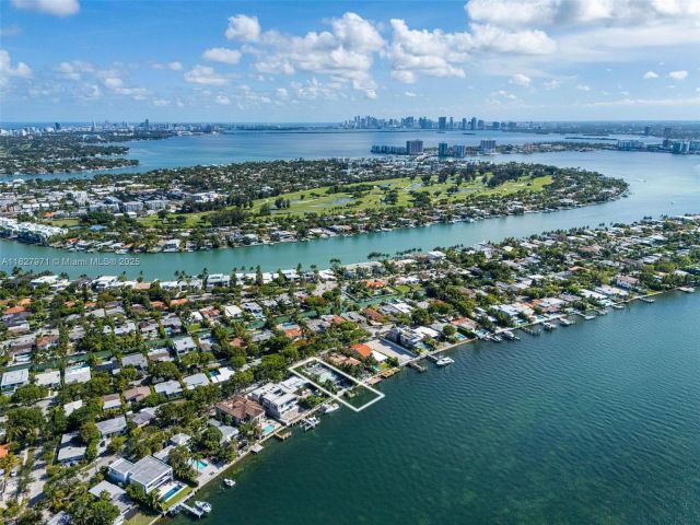 Home for sale at 1375 N Biscayne Point Rd - photo 6201903