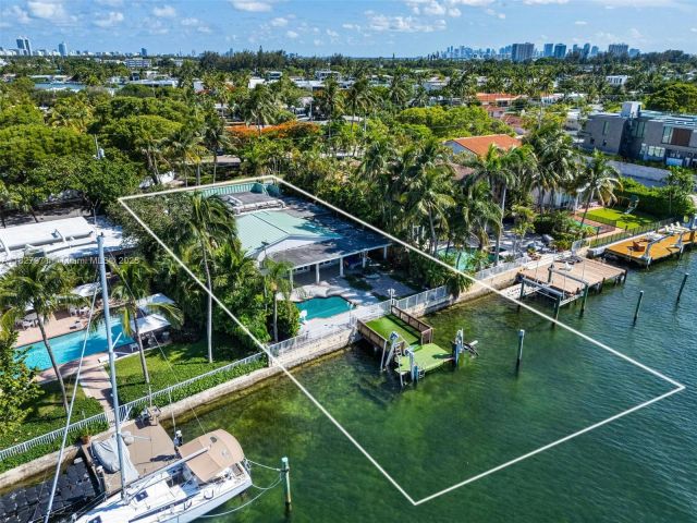 Home for sale at 1375 N Biscayne Point Rd - photo 6201907