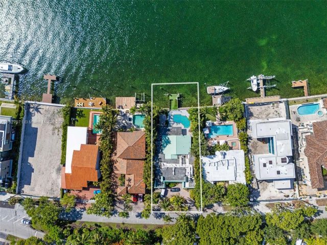 Home for sale at 1375 N Biscayne Point Rd - photo 6201908