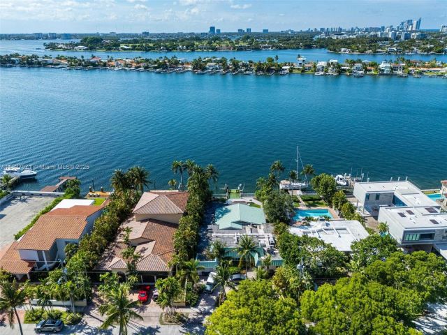 Home for sale at 1375 N Biscayne Point Rd - photo 6201909