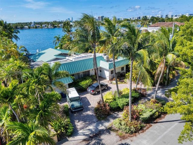 Home for sale at 1375 N Biscayne Point Rd - photo 6201910