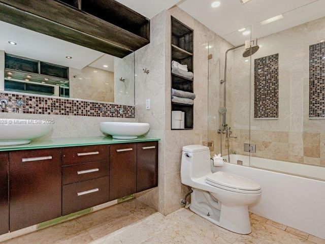 Apartment for rent  Unit #705 - photo 6202826