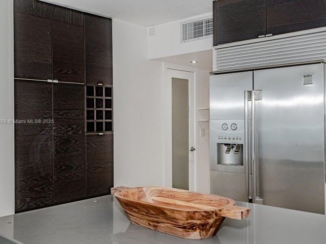 Apartment for rent  Unit #705 - photo 6202831