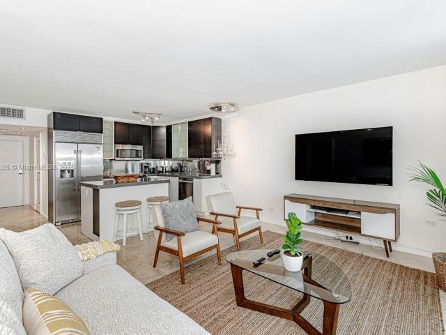 Apartment for rent  Unit #705 - photo 6202835