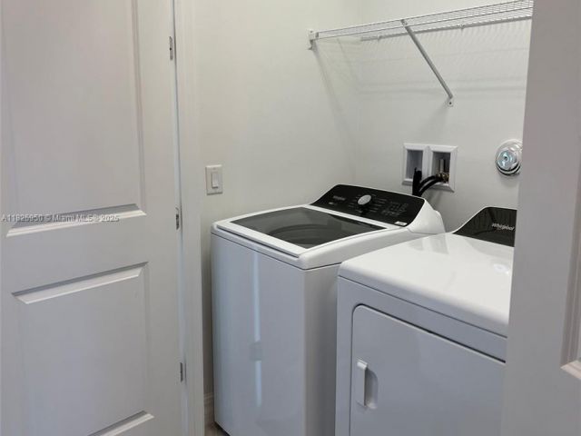 Home for sale at 6121 Rancho Lane - photo 6218485