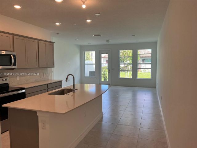 Home for sale at 6121 Rancho Lane - photo 6218490