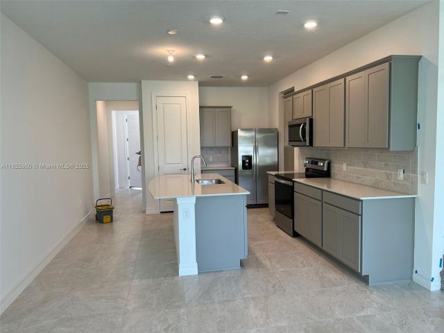 Home for sale at 6121 Rancho Lane - photo 6218491