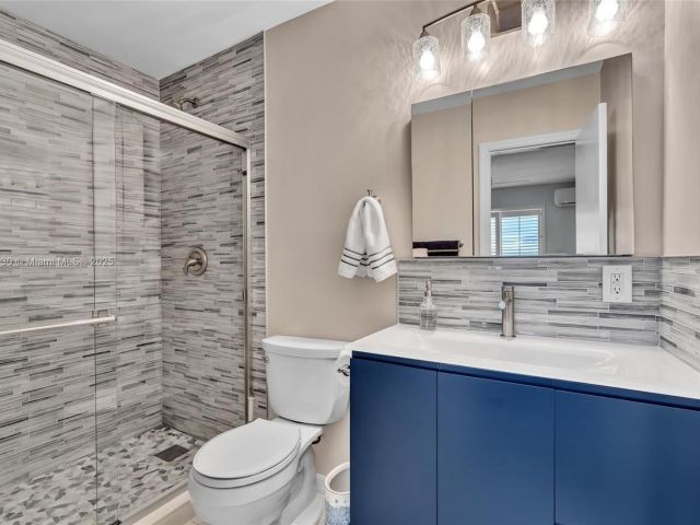 Home for sale at 2108 NE 24th St - photo 6201877