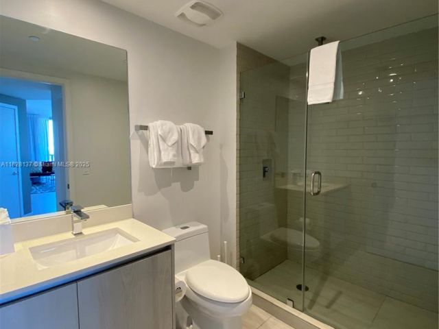 Apartment for rent  Unit #R2102 - photo 6203328