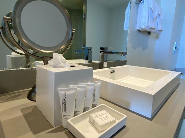 Apartment for rent  Unit #R2102 - photo 6203330