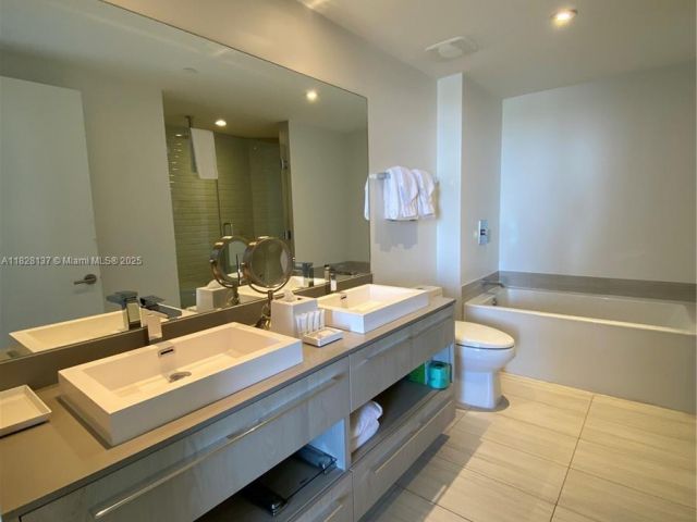 Apartment for rent  Unit #R2102 - photo 6203331