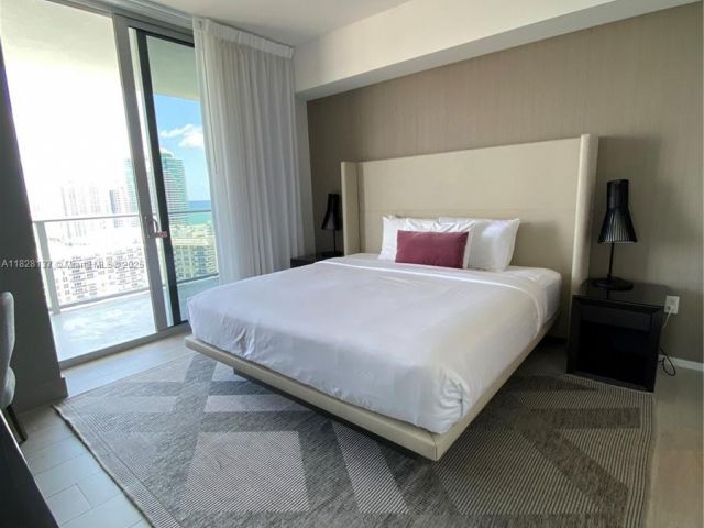 Apartment for rent  Unit #R2102 - photo 6203332