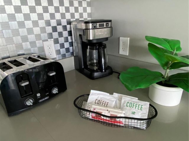 Apartment for rent  Unit #R2102 - photo 6203336