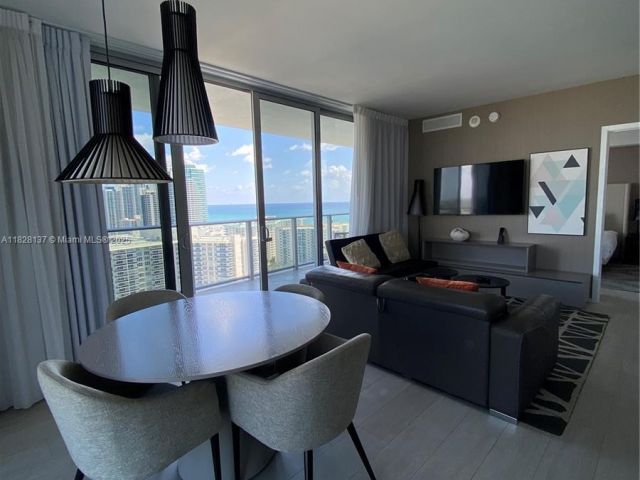 Apartment for rent  Unit #R2102 - photo 6203340