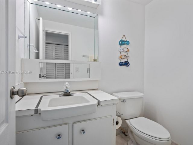 Apartment for rent  Unit #315 - photo 6224921