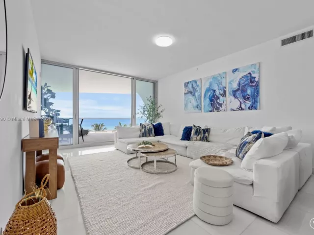 Apartment for sale  Unit #503 - photo 6262654