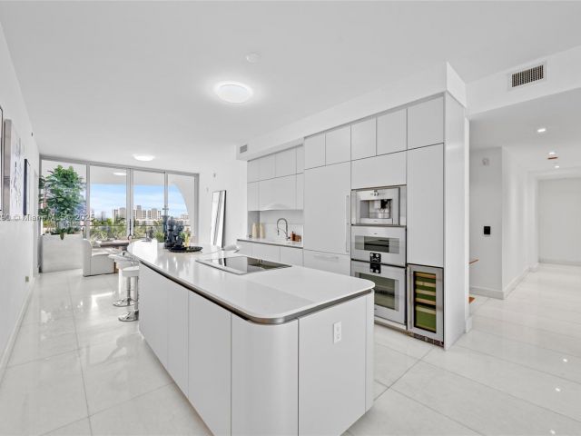 Apartment for sale  Unit #503 - photo 6262648