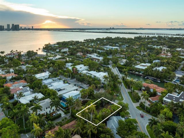 Home for sale at 2121 Regatta Ave - photo 6202098