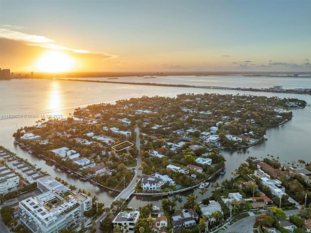 Home for sale at 2121 Regatta Ave - photo 6202105