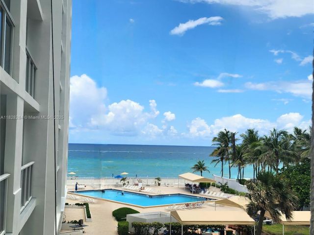 Apartment for rent  Unit #320 - photo 6211900