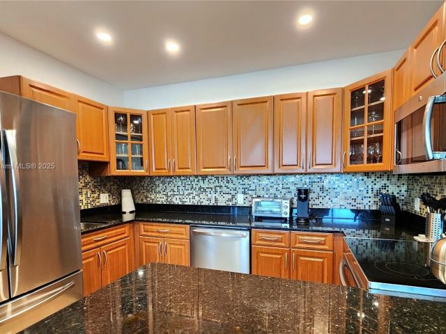 Apartment for rent  Unit #320 - photo 6211902