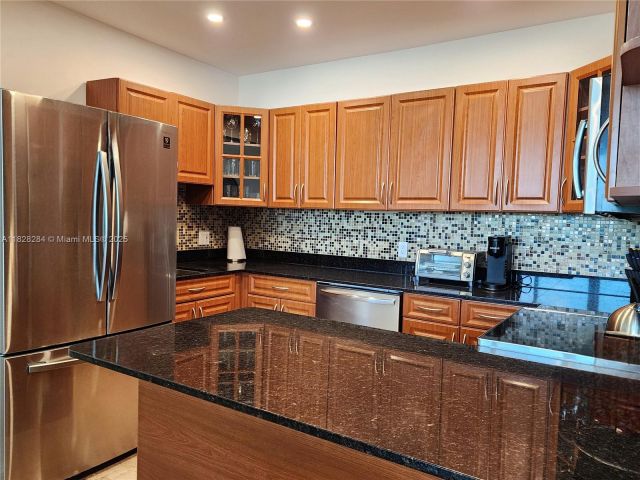 Apartment for rent  Unit #320 - photo 6211903