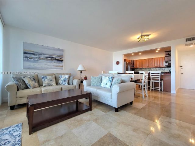 Apartment for rent  Unit #320 - photo 6211906