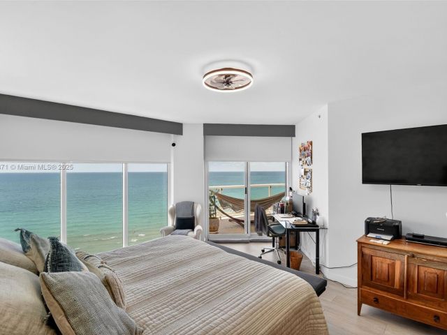 Apartment for sale  Unit #1401 - photo 6245628