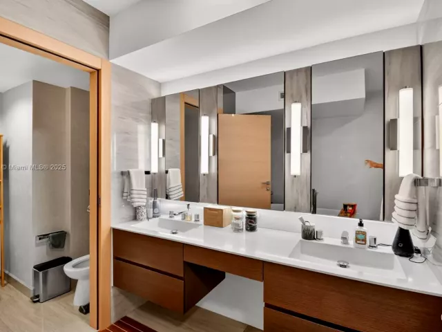 Apartment for sale  Unit #1401 - photo 6245625