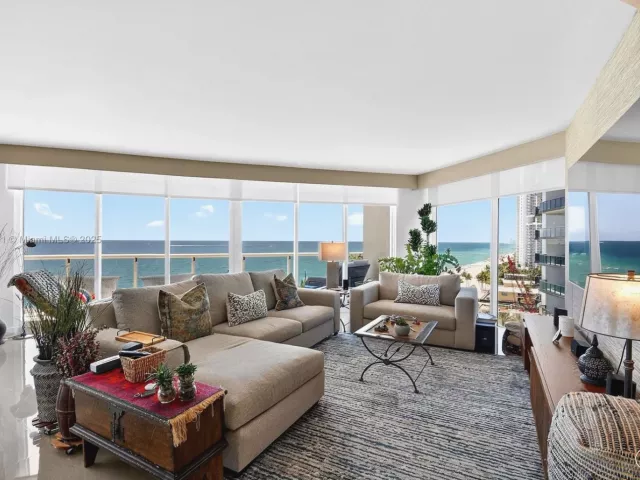 Apartment for sale  Unit #1401 - photo 6245639