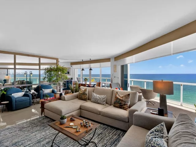 Apartment for sale  Unit #1401 - photo 6245640