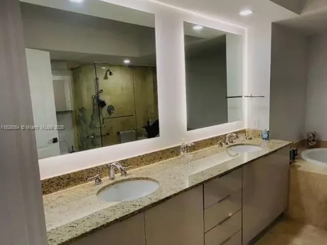 2-bedroom condo for rent in Hallandale Beach - 1830 S Ocean Dr 3101 - MondialRealty